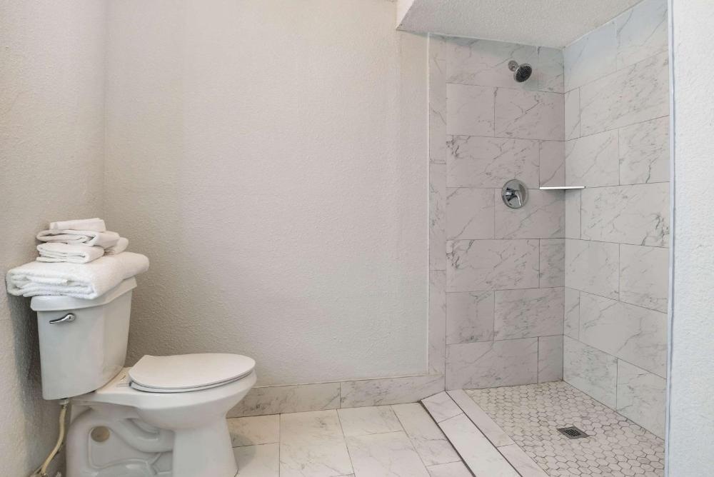 Baymont by Wyndham Montgomery AL